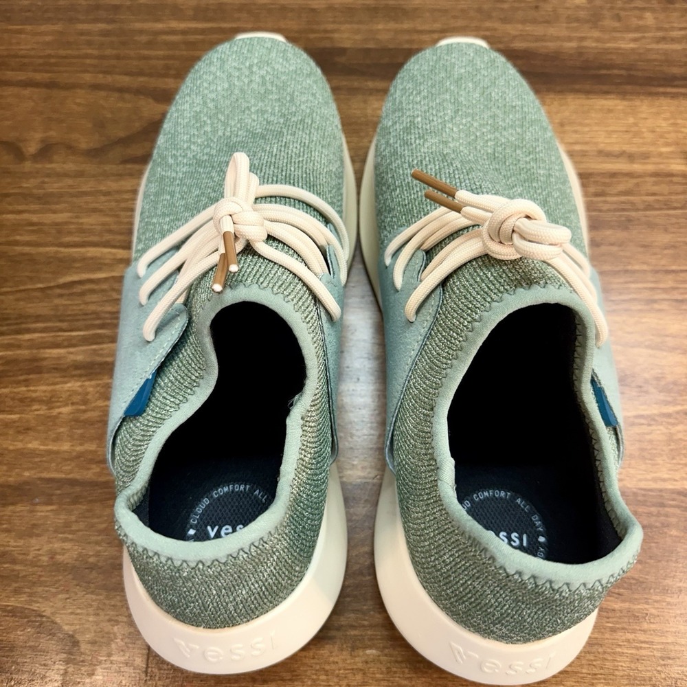 Vessi Women's Everyday Classic Sneaker Fig Green On Off White New In Box Size 10 - Picture 7 of 14